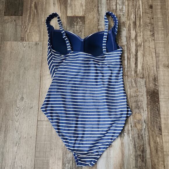 Nip Tuck Swim Womens Blue & White Striped One Piece Swimsuit Size SM Padded - Picture 2 of 7